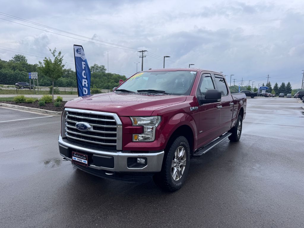 Used 2016 Ruby Red Metallic Ford XLT image 2