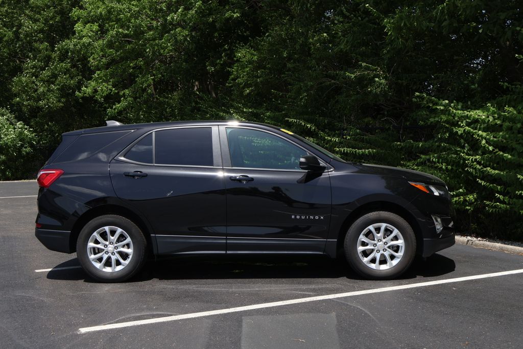 Thumbnail: 2021 Chevrolet Equinox - 9