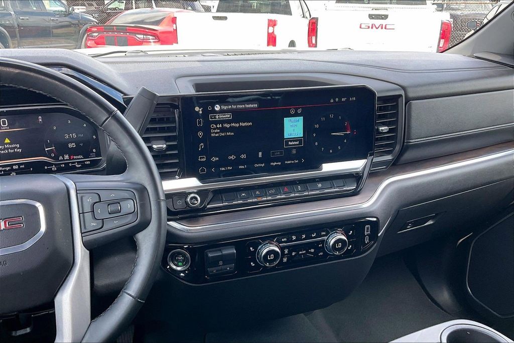 Used 2025 GMC Sierra 1500 SLT 4D Crew Cab