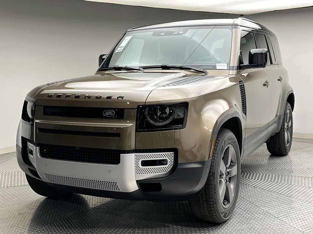 2025 Land Rover Defender 110 -
                Englewood, NJ