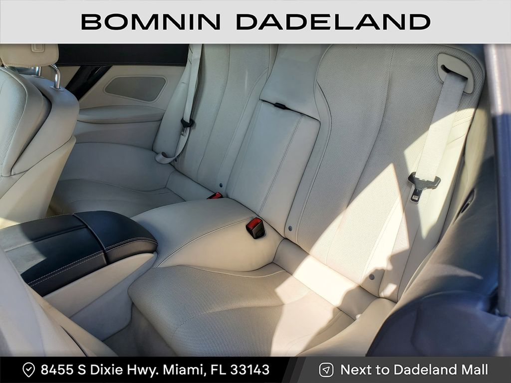 2014 BMW Legend 650i photo