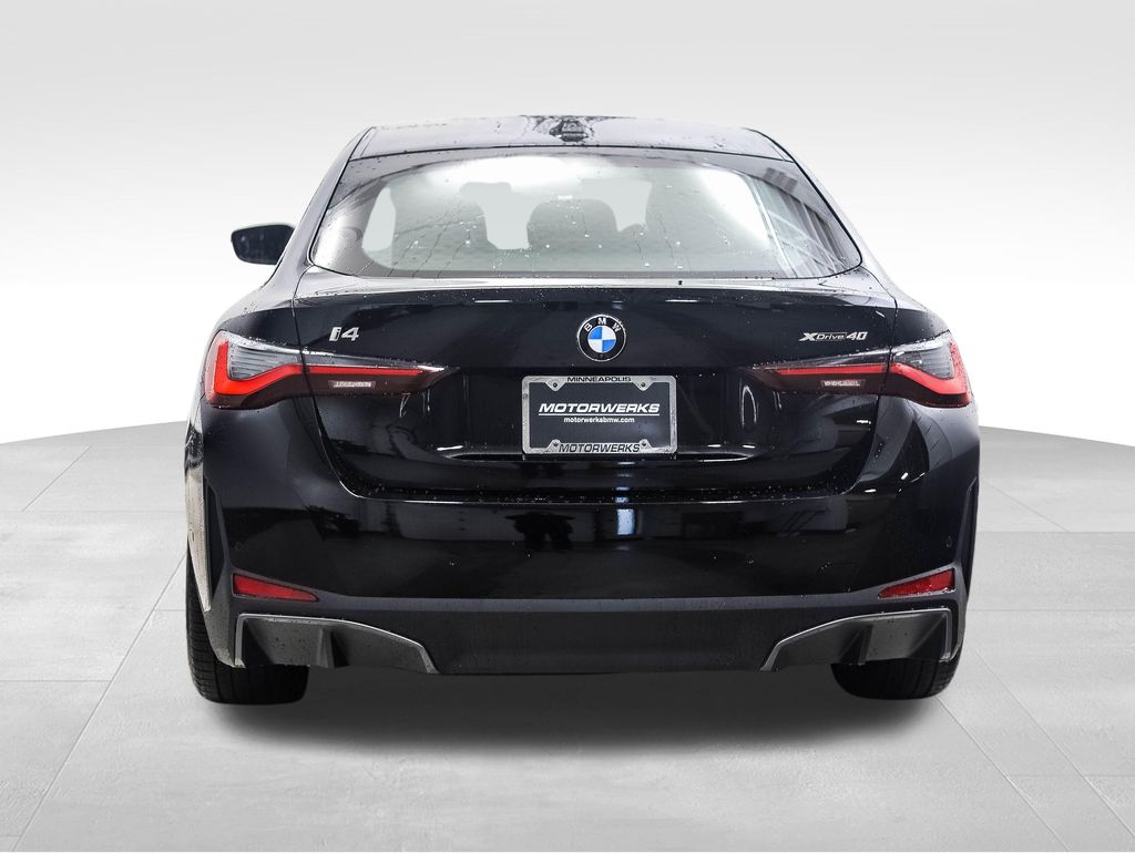 Thumbnail: 2026 BMW i4 - 4