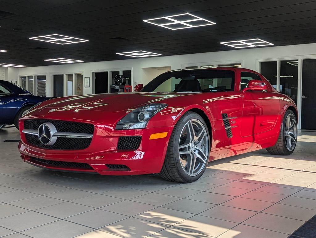 2011 Mercedes-Benz SLS AMG Base 4