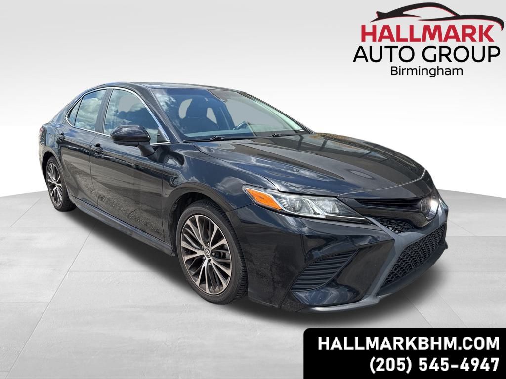 2018 Toyota Camry SE