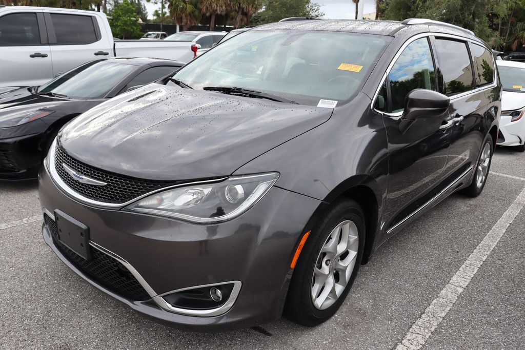 Thumbnail: 2019 Chrysler Pacifica - 2