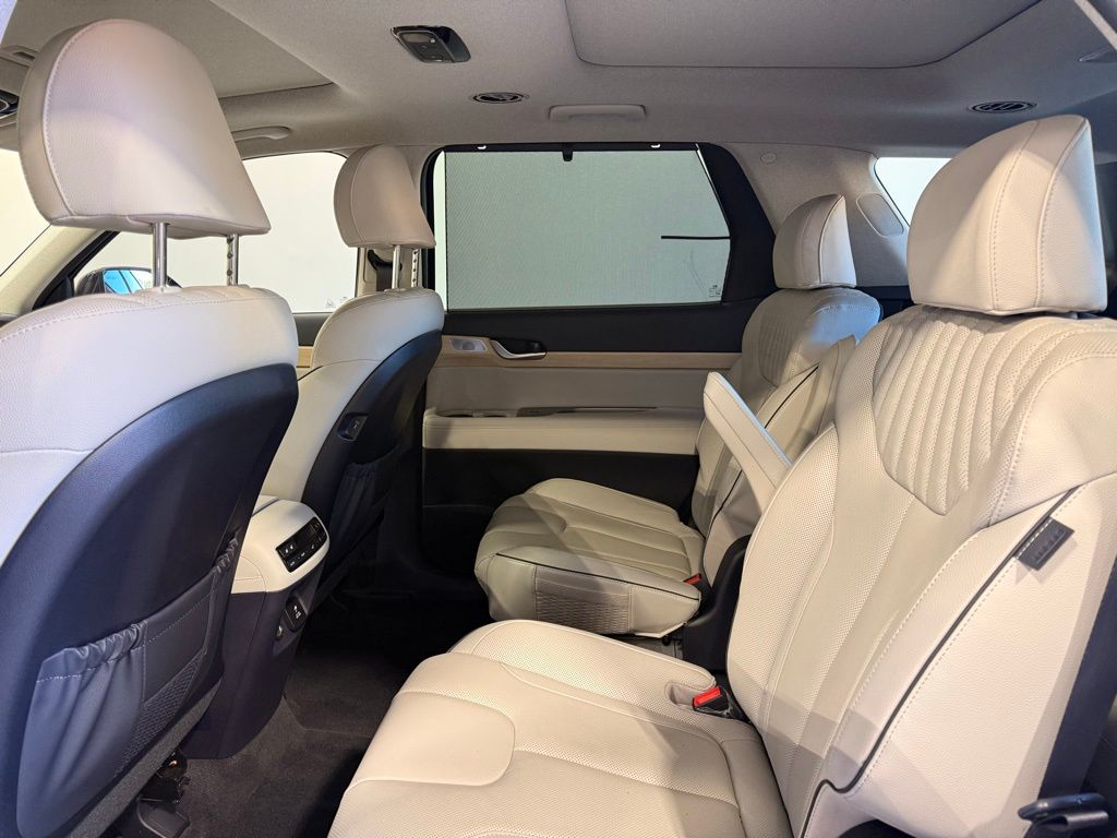 Thumbnail: 2025 Hyundai Palisade - 21