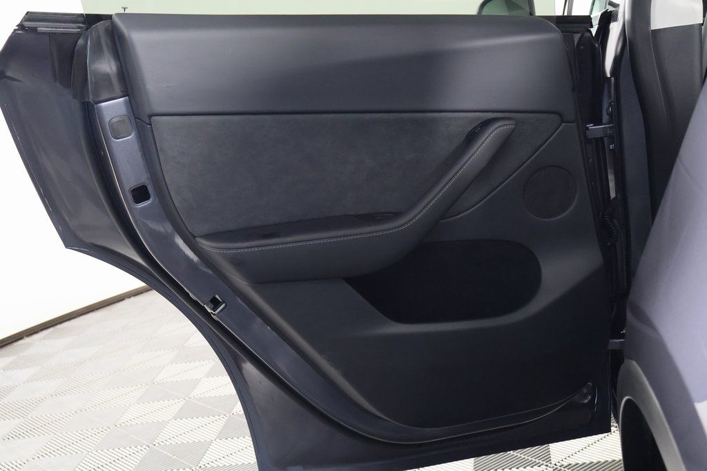 Thumbnail: 2023 Tesla Model Y - 13