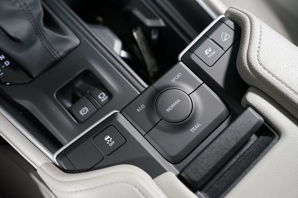 Thumbnail: 2026 Toyota Grand Highlander - 24