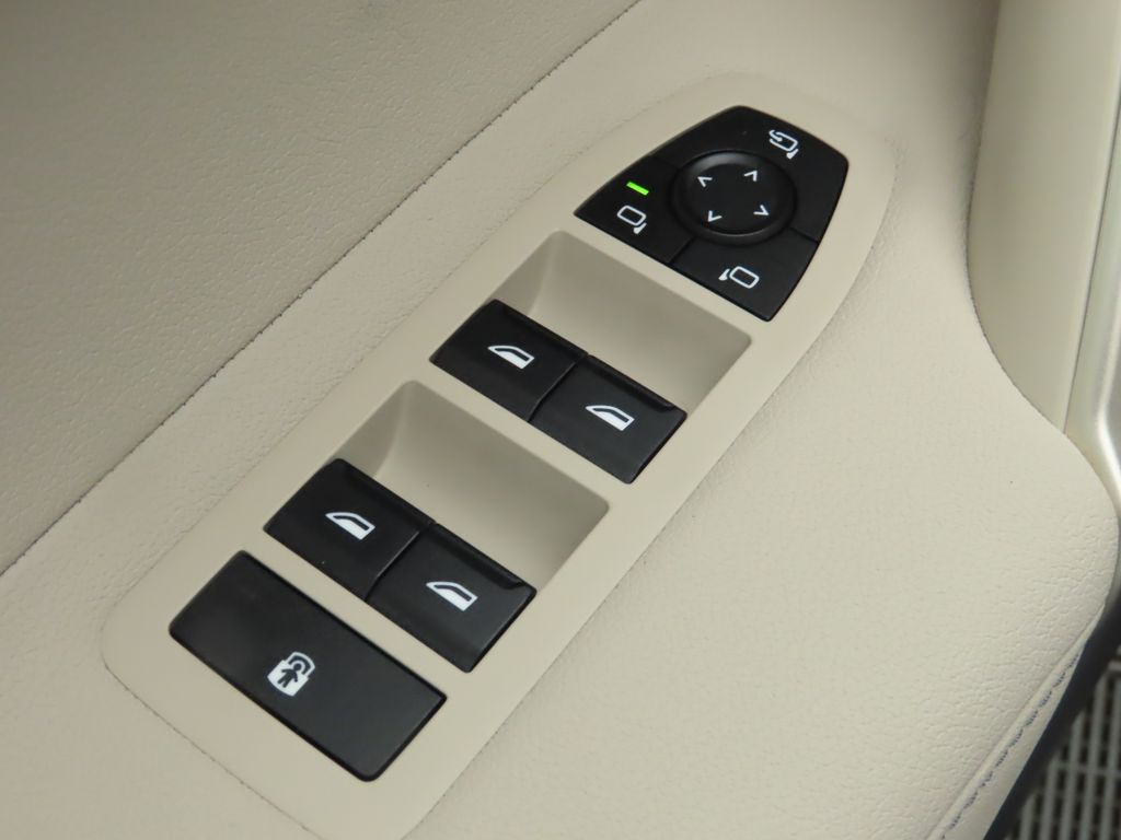 Thumbnail: 2026 BMW iX - 24