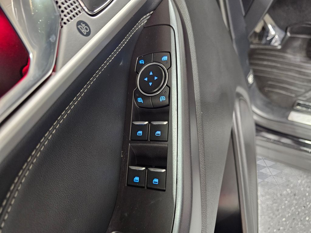 Used 2020 Black Ford Limited image 22