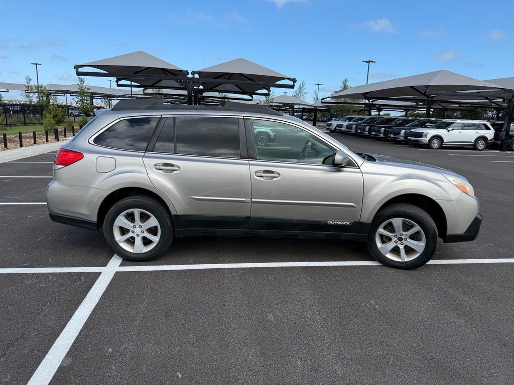 Thumbnail: 2014 Subaru Outback - 4