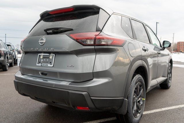 2026 Nissan Rogue SV - 4