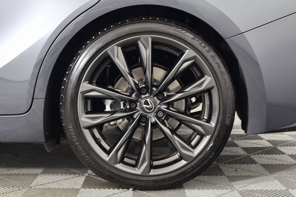 Thumbnail: 2025 Lexus IS - 16