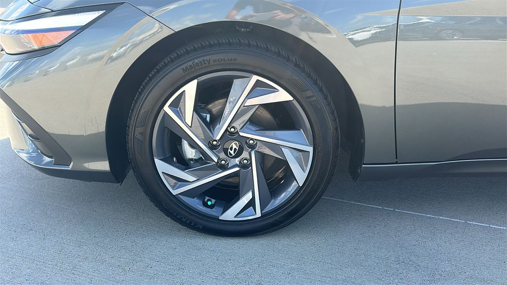 2025 Hyundai Elantra SEL Sport Gray at Classic Elite Chevrolet Sugar Land