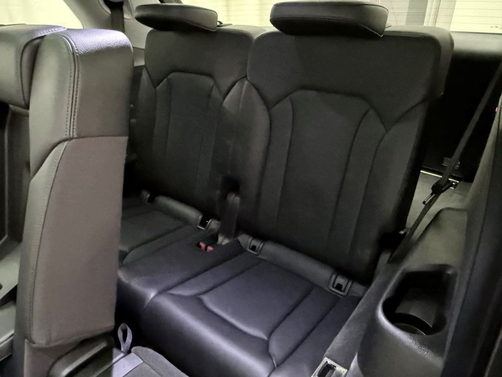 Thumbnail: 2017 Audi Q7 - 29