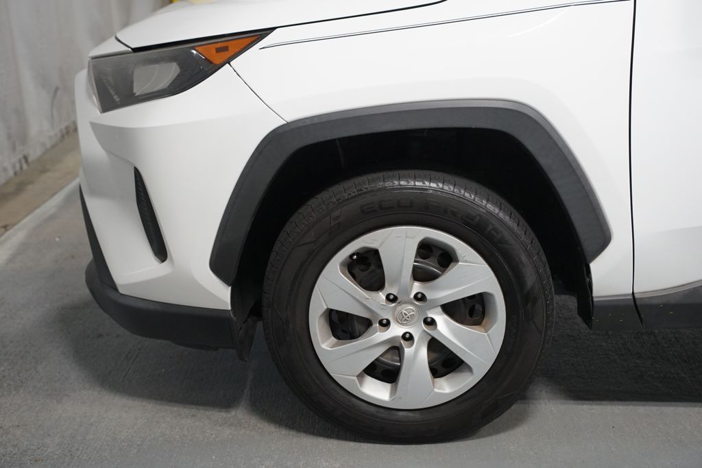Thumbnail: 2021 Toyota RAV4 - 5