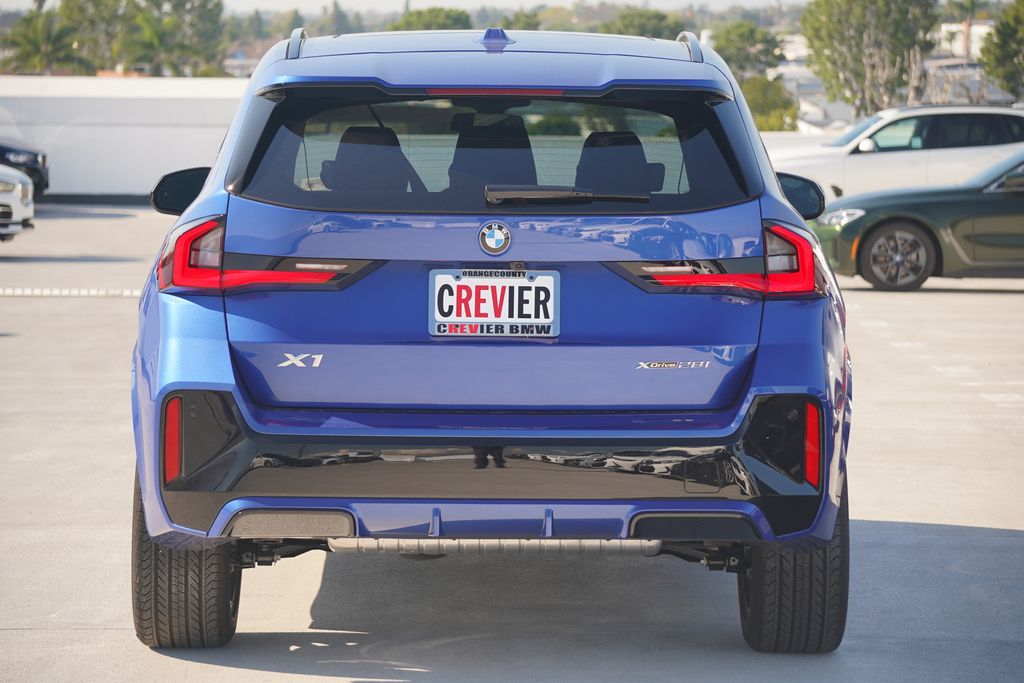 Thumbnail: 2026 BMW X1 - 6