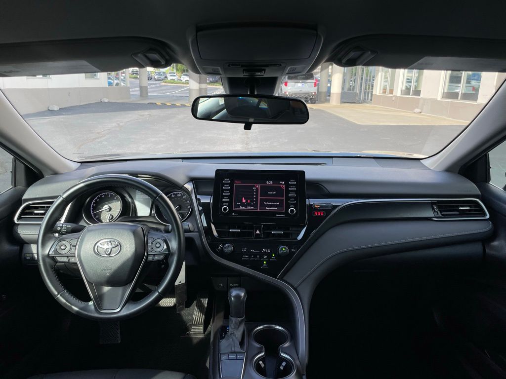 2022 Toyota Camry SE 10