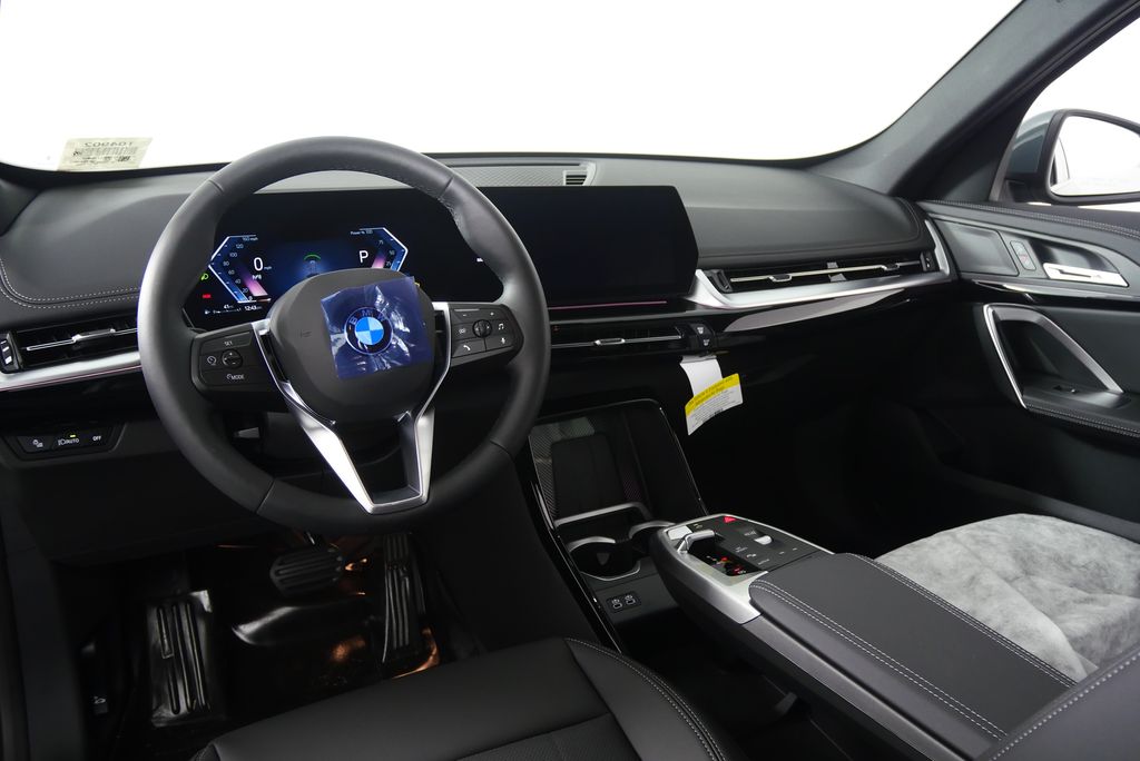 Thumbnail: 2025 BMW X1 - 17
