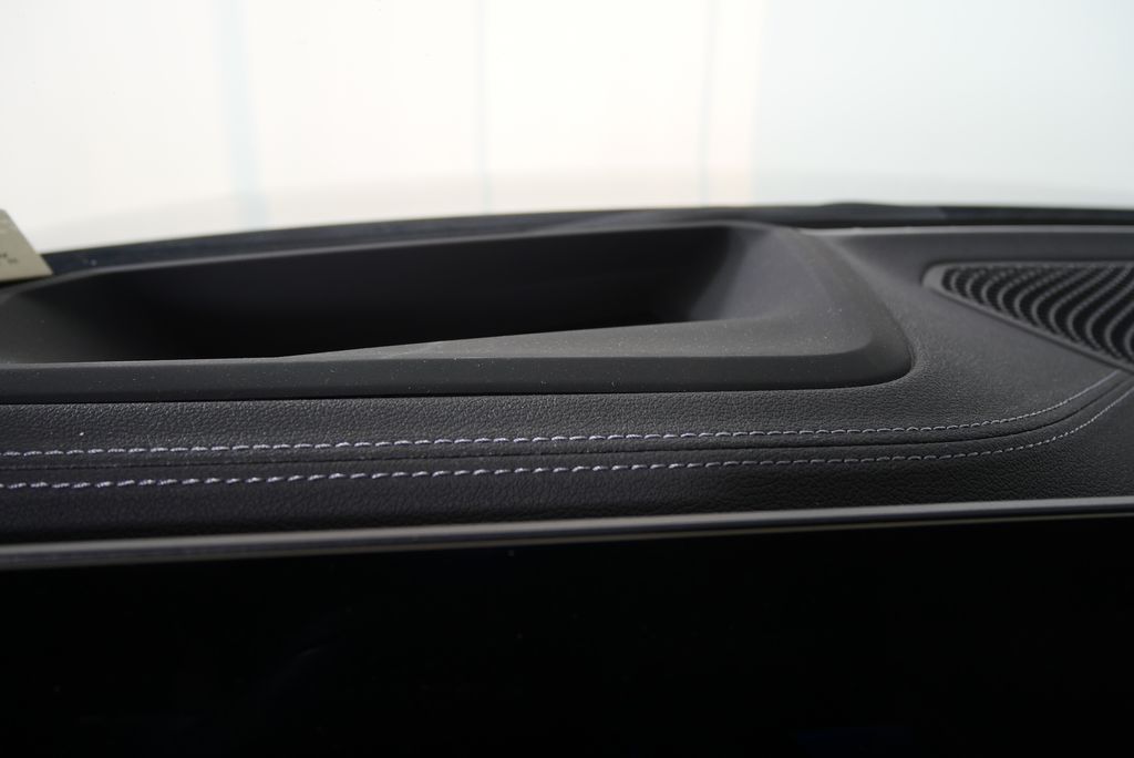 Thumbnail: 2023 BMW i4 - 23