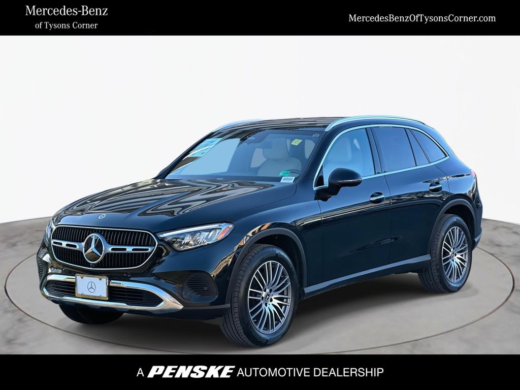 2024 Mercedes-Benz GLC 300 Hero Image