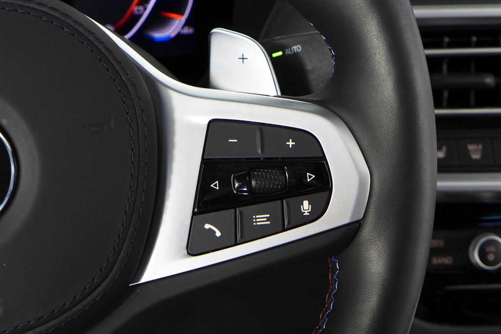 Thumbnail: 2025 BMW X4 - 29