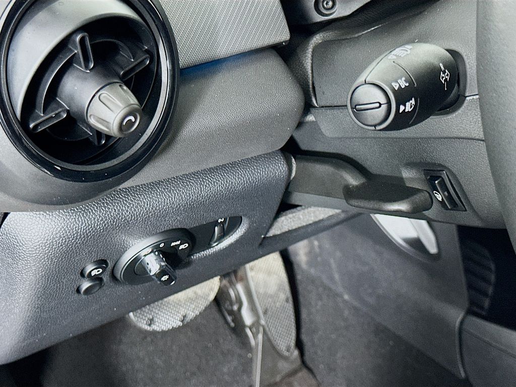 Thumbnail: 2024 MINI Cooper - 10