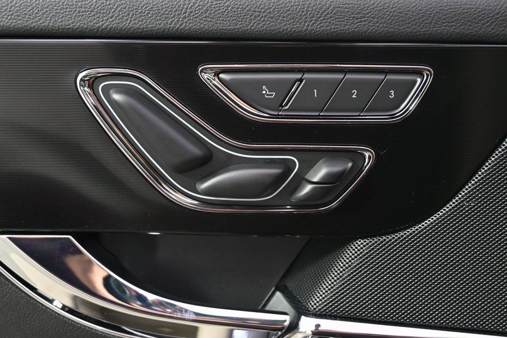 New 2026 White Lincoln Reserve image 12