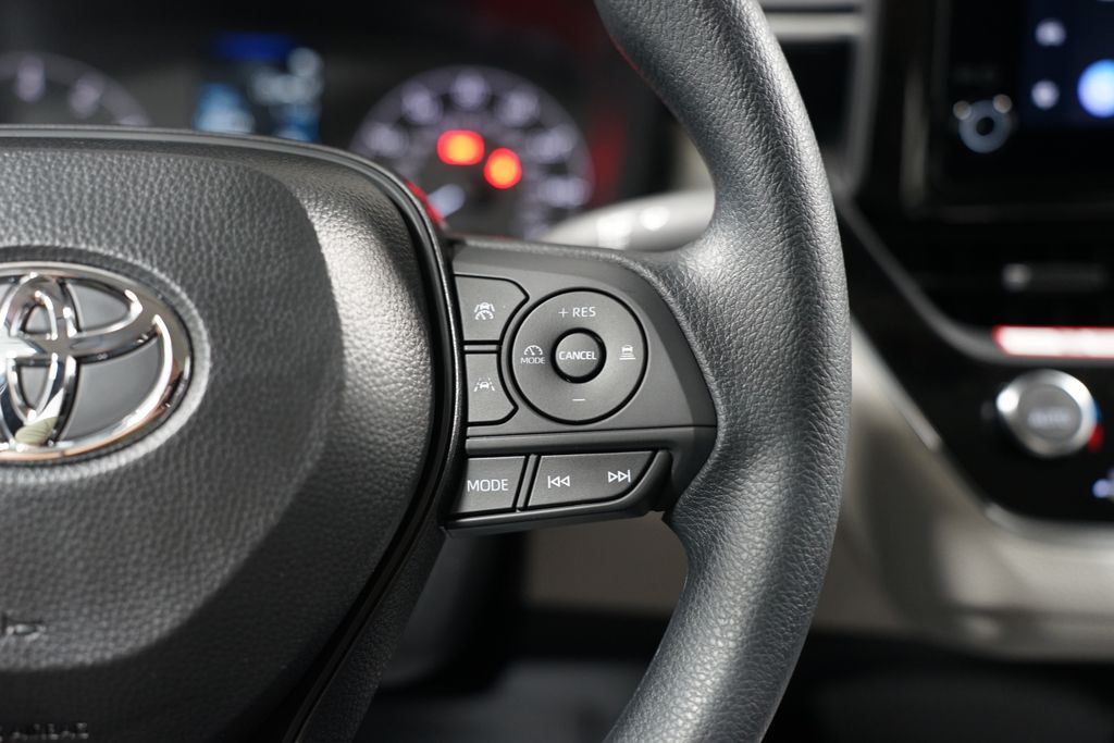 Thumbnail: 2025 Toyota Corolla - 13