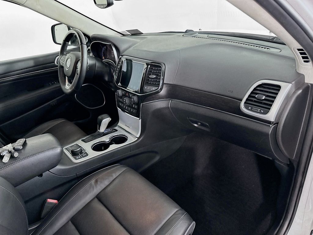 JeepGrand Cherokee31