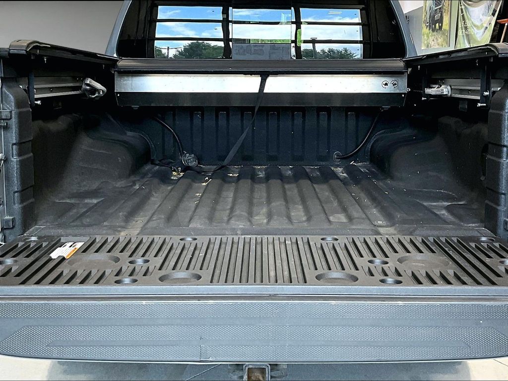 2023 Nissan Frontier — photo 9