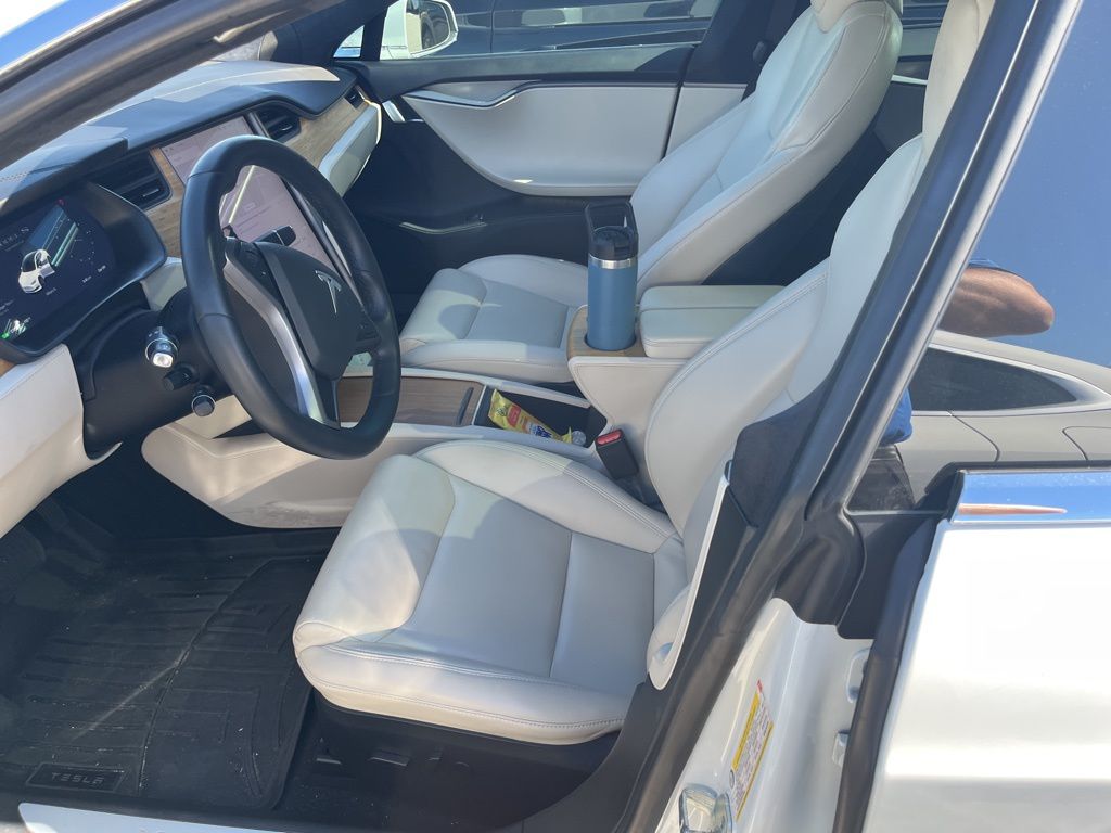 Thumbnail: 2020 Tesla Model S - 3