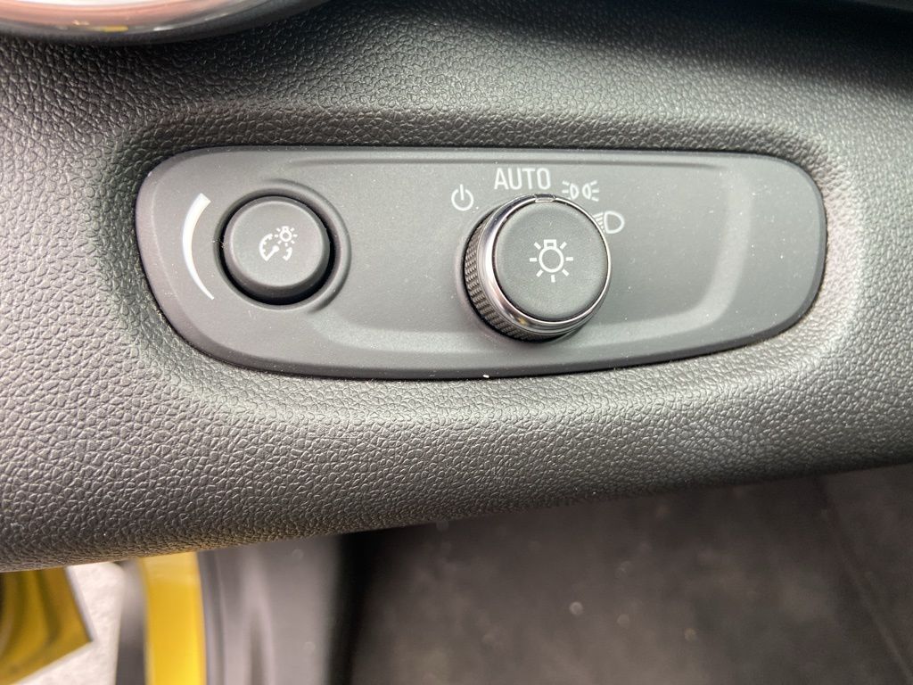 Thumbnail: 2024 Chevrolet Trax - 22