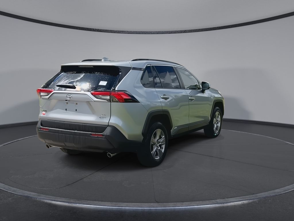 Thumbnail: 2025 Toyota RAV4 - 8