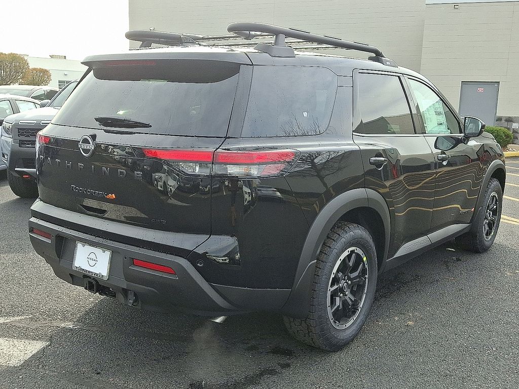 Thumbnail: 2025 Nissan Pathfinder - 5