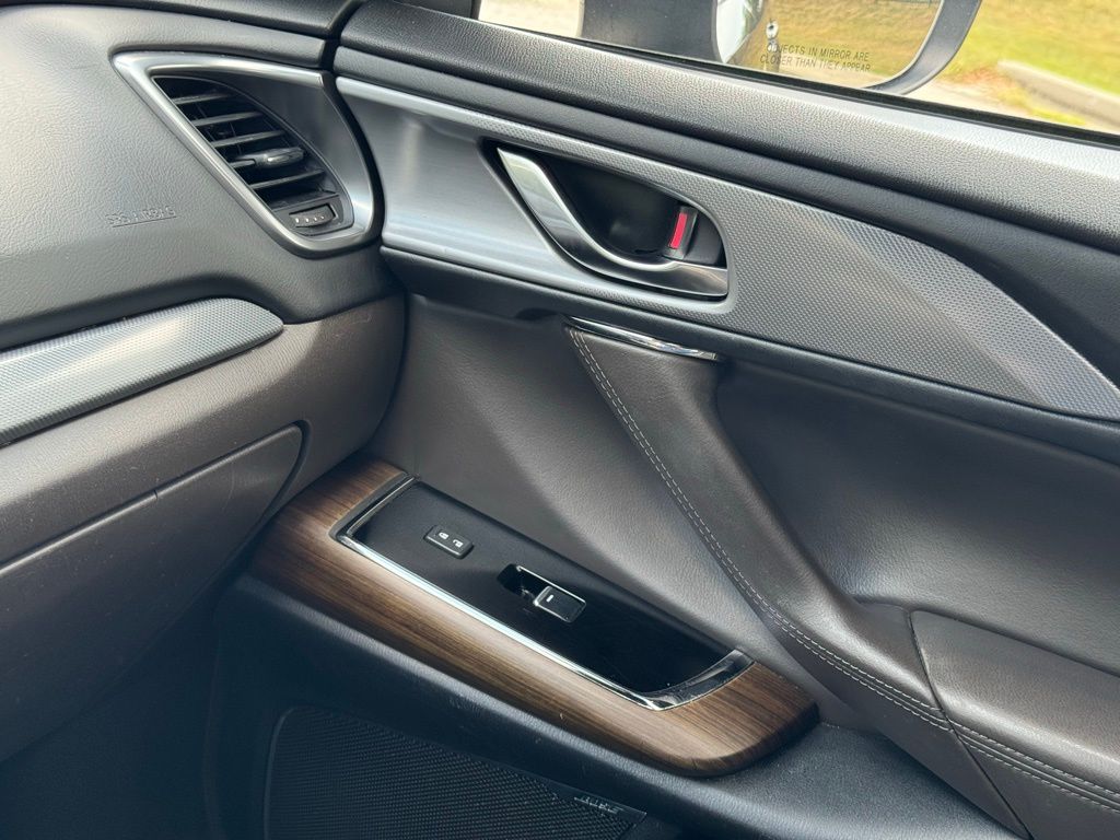 2023 Mazda CX-9 Signature photo 37