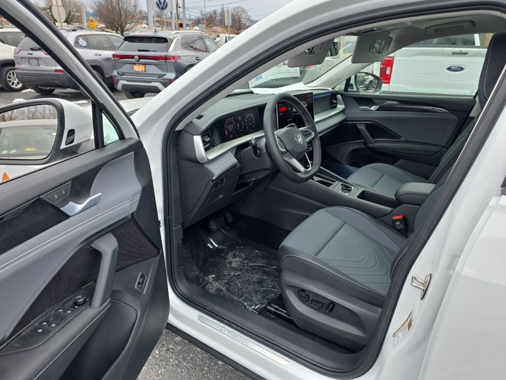 2026 Volkswagen Tiguan 2.0T SE - 8