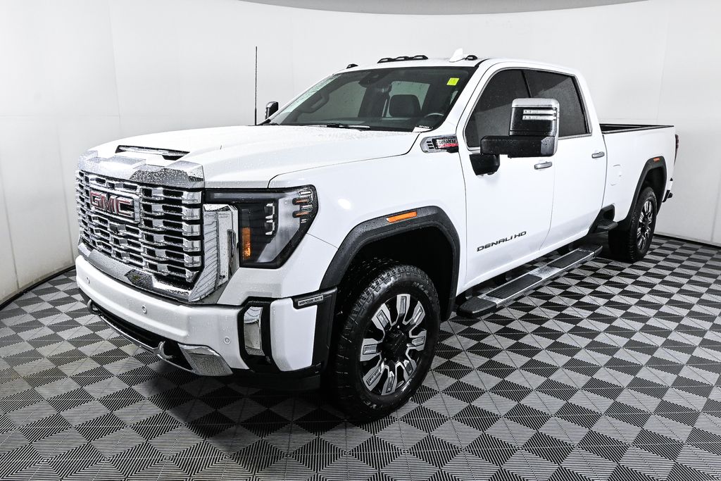 2024 GMC Sierra 2500HD Denali 3