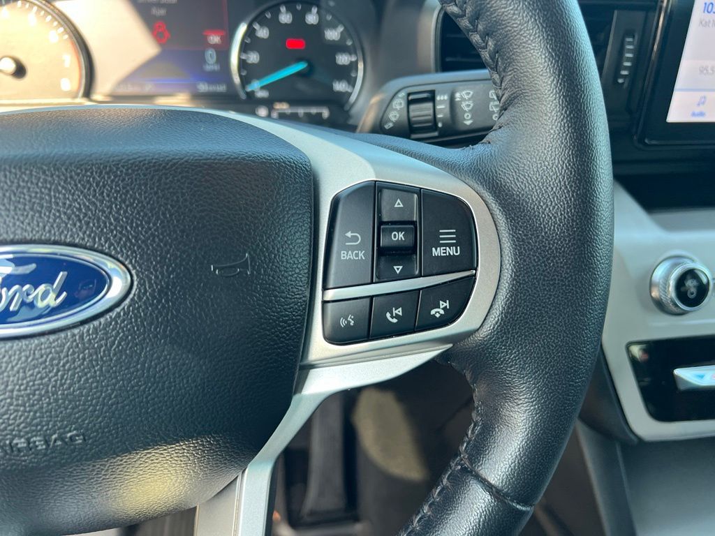Used 2024 Ford Explorer SUV