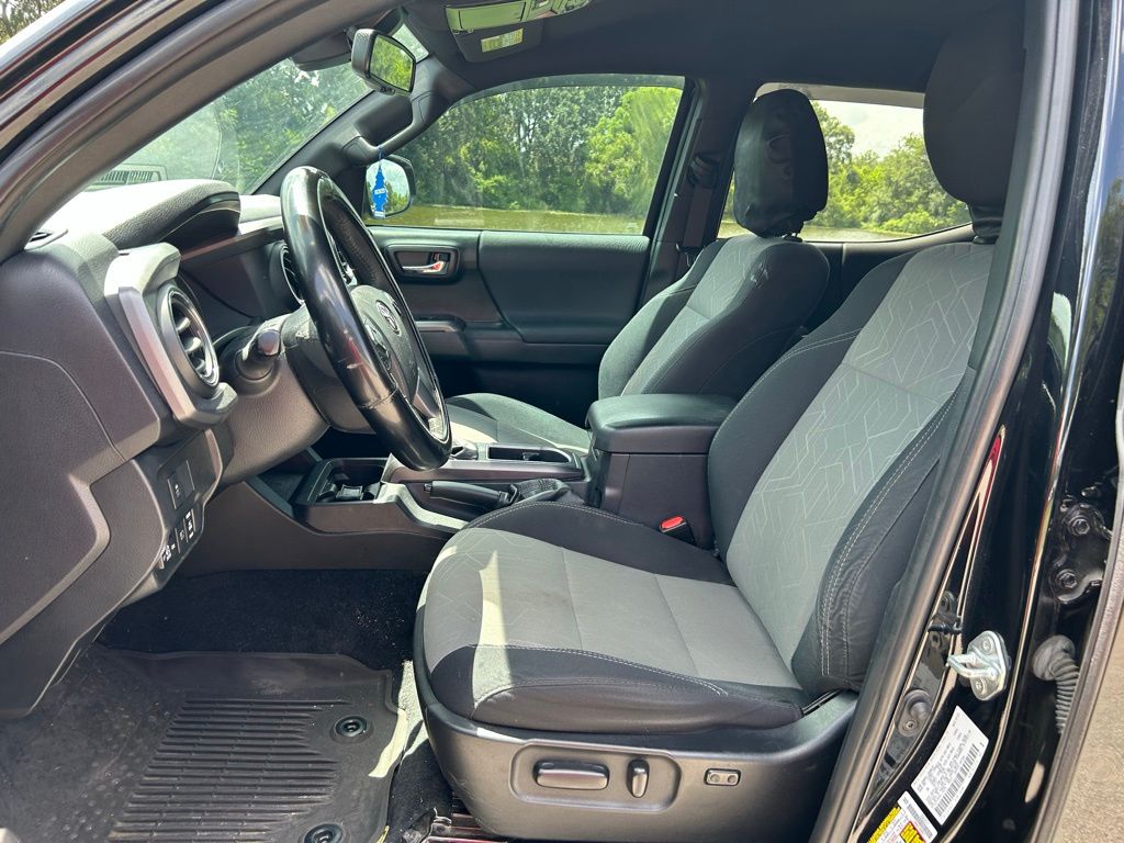 2021 Toyota Tacoma SR5 13