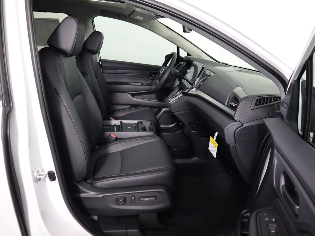 Thumbnail: 2026 Honda Odyssey - 20