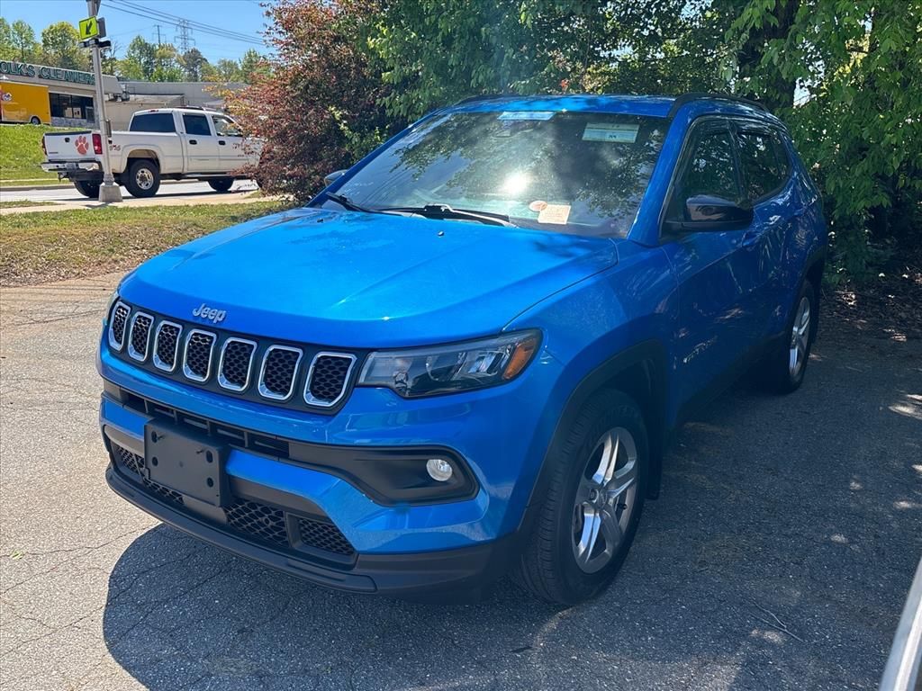 Laser Blue Pearlcoat 2023 Jeep Compass Latitude 4WD SUV / Crossover Four-Wheel Drive 8-Speed Automatic