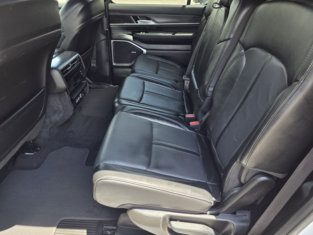 2024 Jeep Wagoneer Series II White at River Oaks CDJR