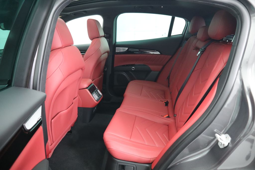 Thumbnail: 2025 Maserati Grecale - 22