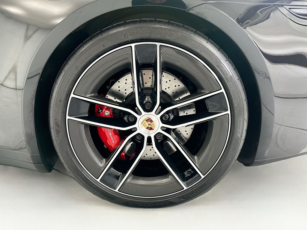 Thumbnail: 2026 Porsche 911 - 29