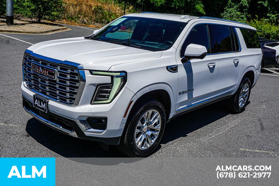 Used 2025 White GMC Denali image 14