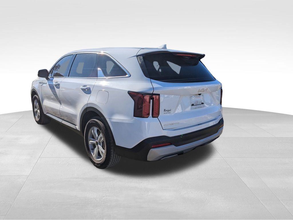 used 2024 Kia Sorento car, priced at $23,791