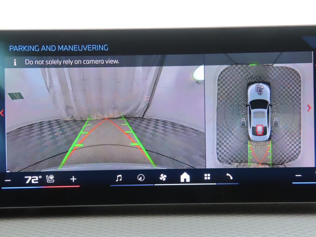 Thumbnail: 2026 BMW 4 Series - 15