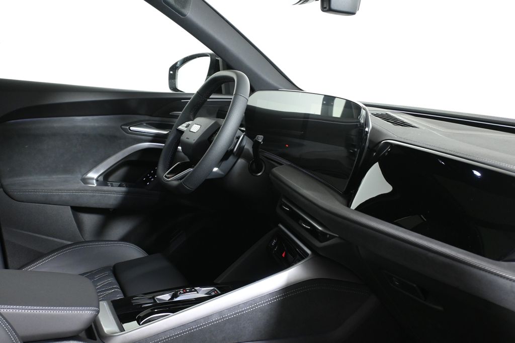 Thumbnail: 2026 Audi SQ5 - 28
