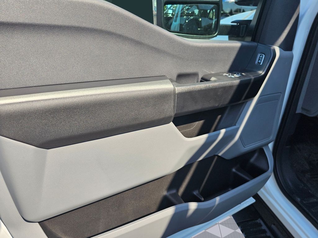 New 2025 White Ford XL image 22